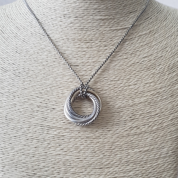 David Yurman Crossover Pendant Necklace 